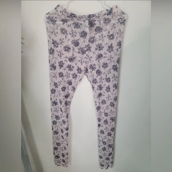 FP Lace leggings- Layered in Lace Ivory- free people intimately - Picture 5 of 6